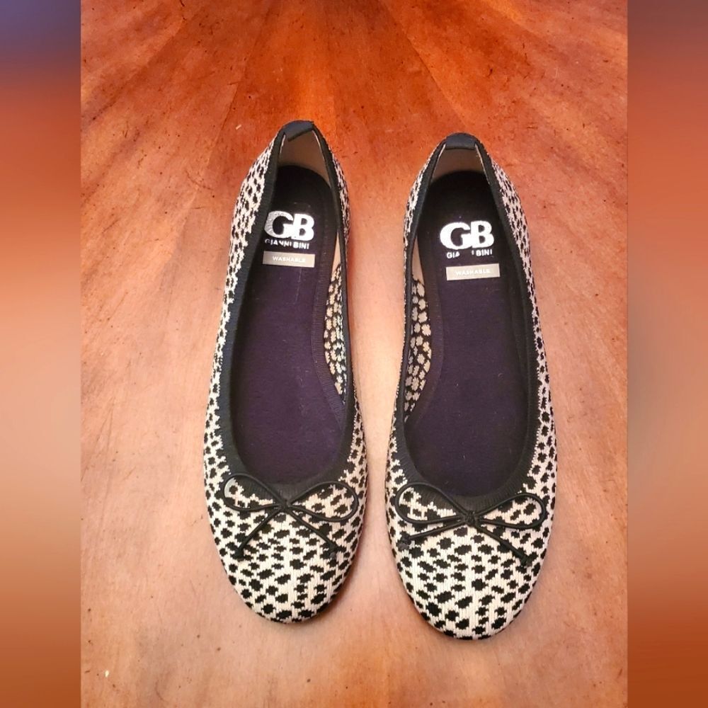 Gianni Bini  Black and Cream Washable Ballet Flats - Size 8.5